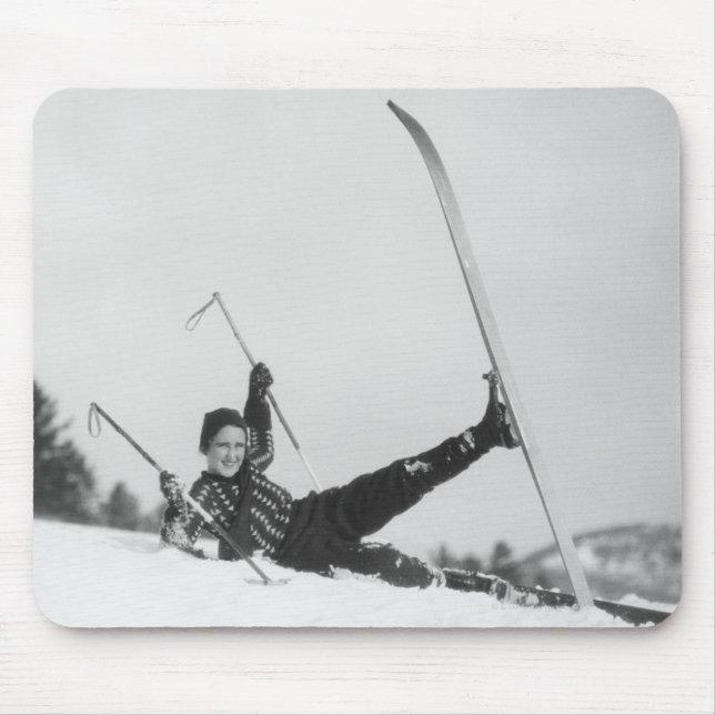 Woman Skier 2 Mouse Mat (Front)