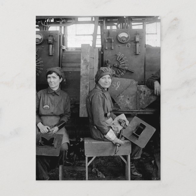 Women electric welders at Hog_War image Postcard (Front)