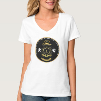 Women’s Lewis Crest v-neck tee