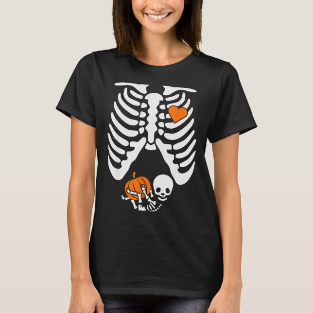 Women Skeleton Pregnancy Announcement Mom Hallowee T-Shirt (Front)