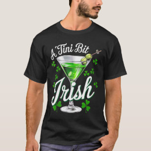 Women's a tiny bit irish lucky irish girls st T-Shirt