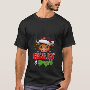 Womens Cute Highland Baby Cow Christmas Lights Mer T-Shirt