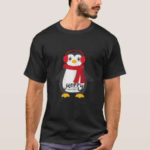 Womens Cute Merry Christmas 2022 Womens Penguin  T-Shirt