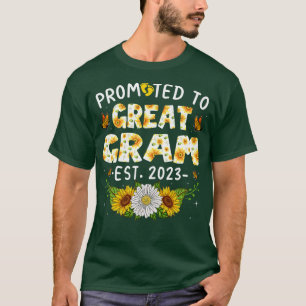 Womens Cute Promoted To Great Gram Est 2023 New Mo T-Shirt