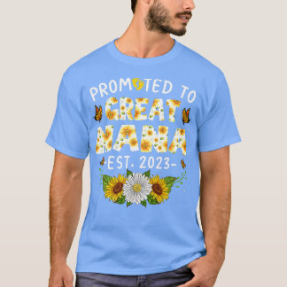 Womens Cute Promoted To Great Nana Est 2023 New Mo T-Shirt