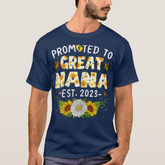 Womens Cute Promoted To Great Nana Est 2023 New Mo T-Shirt