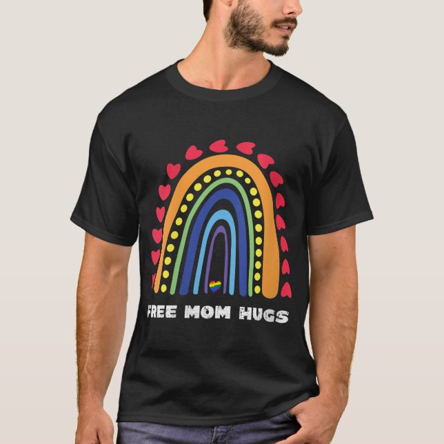  Womens Free Mum Hugs Rainbow Heart Gay Pride T-Shirt (Front)