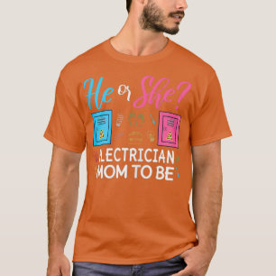 Womens Gender Reveal He Or She Mum To Be Future T-Shirt