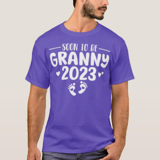 Womens Grandmom 2023 Pregnancy Announcement First  T-Shirt