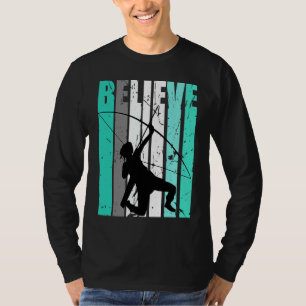 Womens Green Believe Archery Archer Bow Arrow Turq T-Shirt