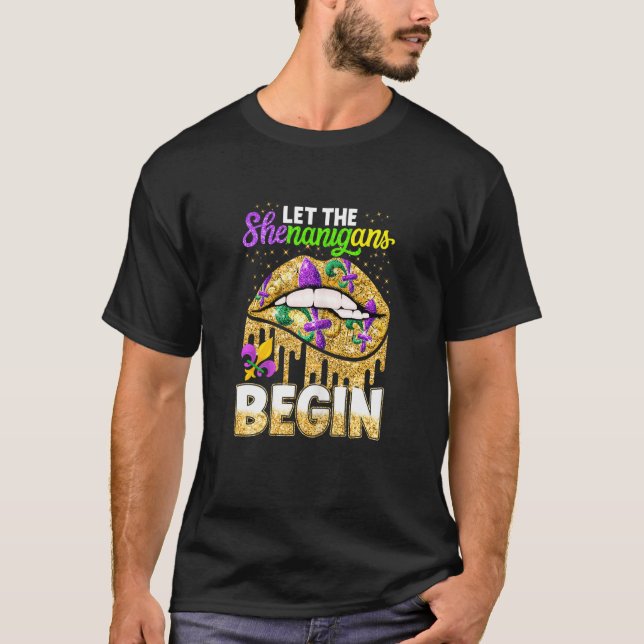 Womens Mardi Gras Lips Queen Costume Women Let She T-Shirt (Front)