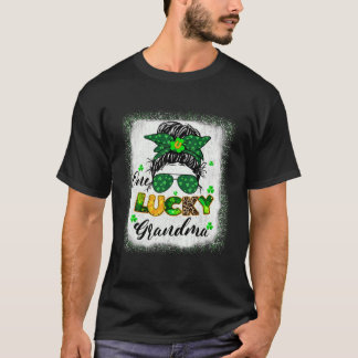 Womens One Lucky Grandma St Patricks Day Mum Mothe T-Shirt