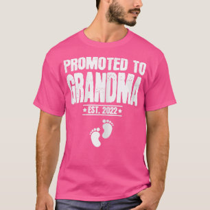 Womens Promoted to Grandma Est 2022 Pregnancy Anno T-Shirt