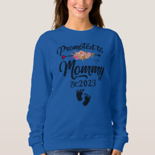 Womens Promoted To Mommy 2023 Mother's Day Soon Sweatshirt