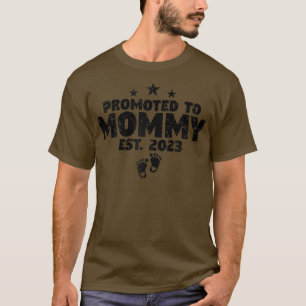 Womens Promoted To Mommy 2023 Soon To Be Mommy 202 T-Shirt