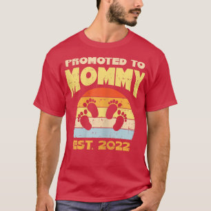 Womens Promoted To Mummy 2022 Twin Retro Pregnancy T-Shirt