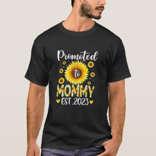 Womens Promoted To Mummy Est.2023 Funny Pregnancy T-Shirt