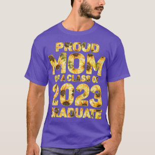 Womens Proud Mum Of A Class Of 2023 23 Graduate Su T-Shirt