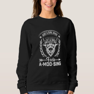 Womens Scottish Highland Cattle Farmer Cattle Bree Sweatshirt