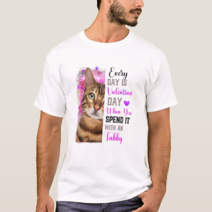 Womens Tabby Cat Mum Valentines Day Cat Mama Mothe T-Shirt