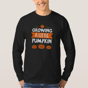 Womens Thanksgiving Pregnancy Announcement Growing T-Shirt