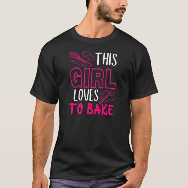 Womens This girl loves to bake kitchen utensils qu T-Shirt (Front)