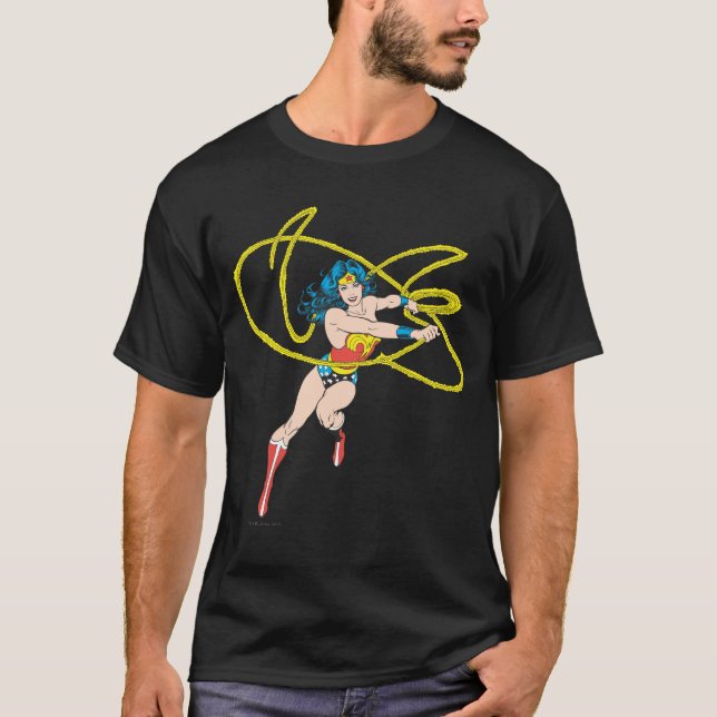 Wonder Woman Holds Lasso 1 T-Shirt (Front)