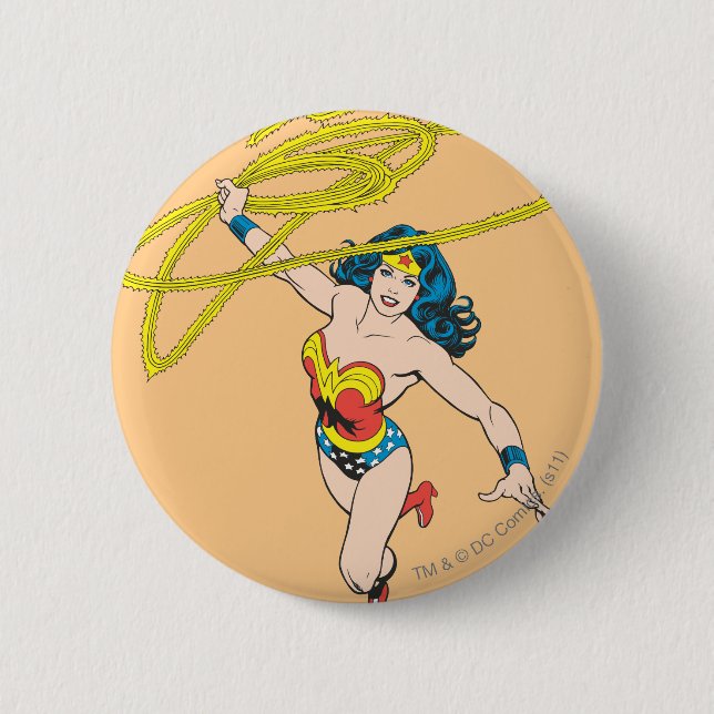 Wonder Woman Holds Lasso 2 6 Cm Round Badge (Front)