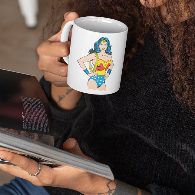 Wonder Woman | Vintage Pose with Lasso Coffee Mug (Creator Uploaded)