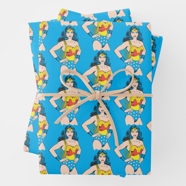 Wonder Woman | Vintage Pose with Lasso Wrapping Paper Sheet (In situ)