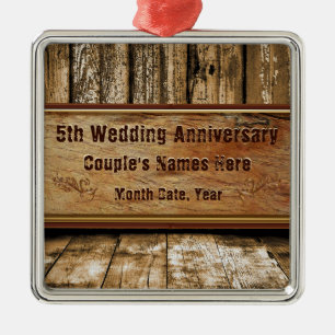 Wood look Personalised 5 year anniversary ornament