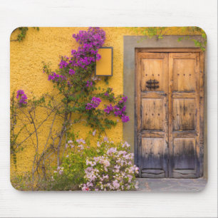 Wooden doorway mouse mat