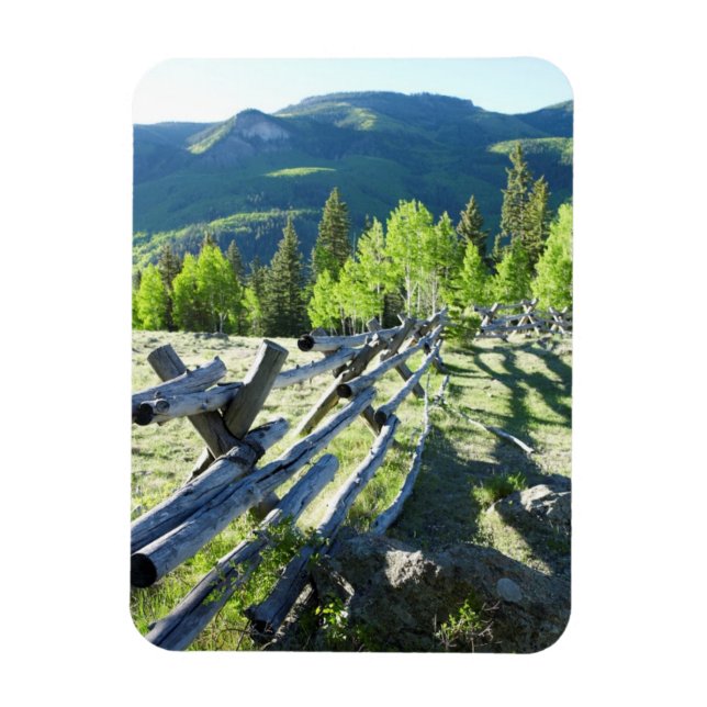 Wooden Fenceline Magnet (Vertical)