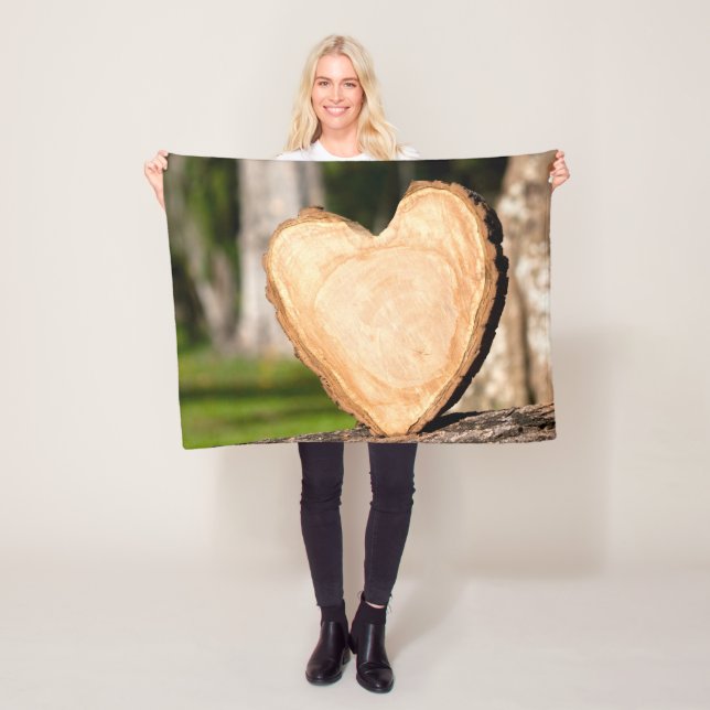 wooden heart fleece blanket (In Situ)