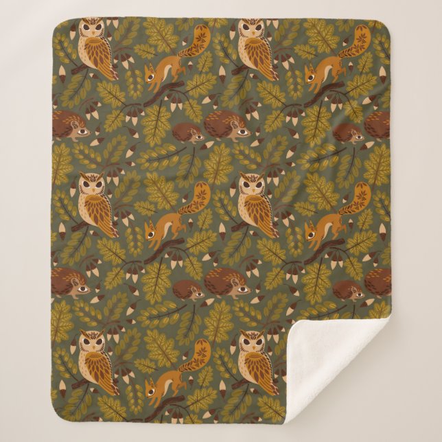 Woodland Creatures and Leaves Pattern Sherpa Blanket (Front)