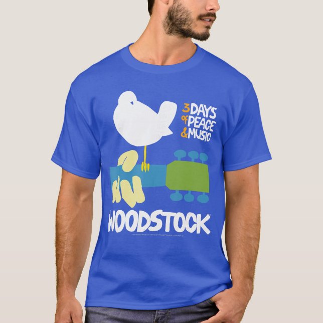 Woodstock 3 Days of Peace and Music Poster gift gi T-Shirt (Front)