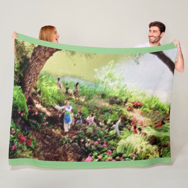 WORLD IS A CIRCLE Fleece Blanket (In Situ)