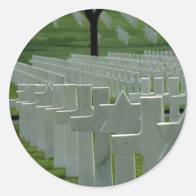 World War II cemetery, Memorial Day Classic Round Sticker (Front)
