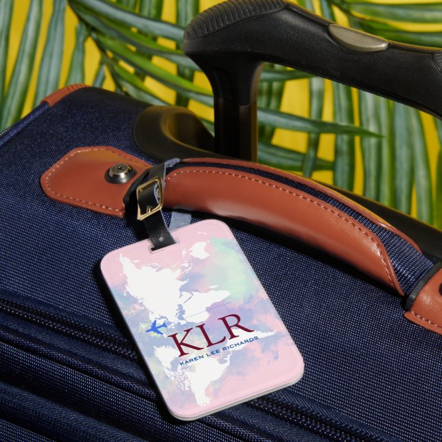 Worldmap with personalised initials luggage tag (Front Insitu 1)