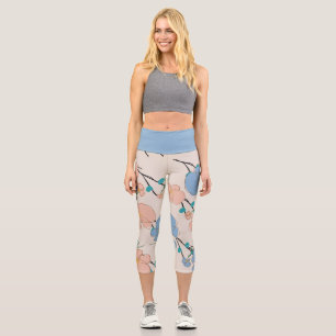 WOW! Elegant beige flower pattern, neutro colours Capri Leggings