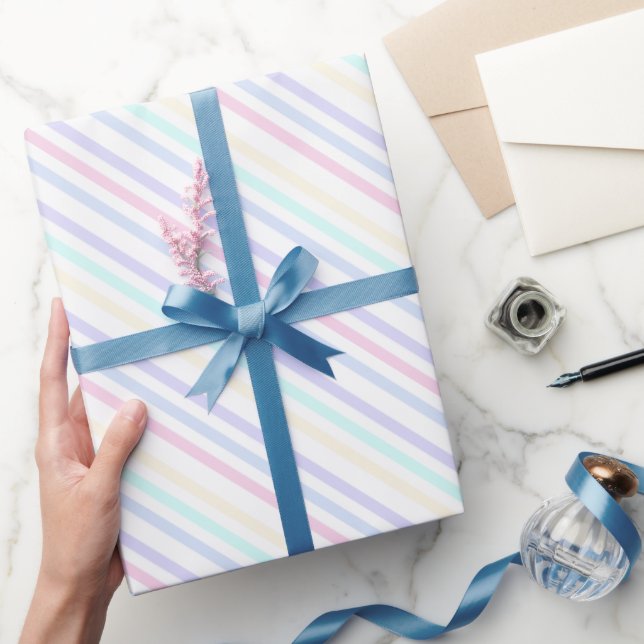Wrapping Paper to a magical birthday party. (Gifting)