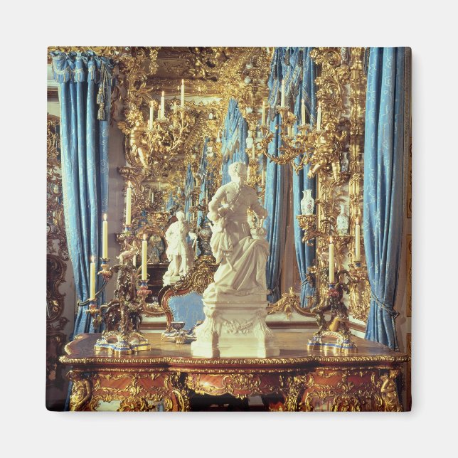 Writing table and statue of Louis XV Magnet (Front)