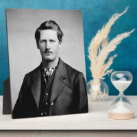 Wyatt Earp: Lawman, Gunfighter, Saloon Keeper