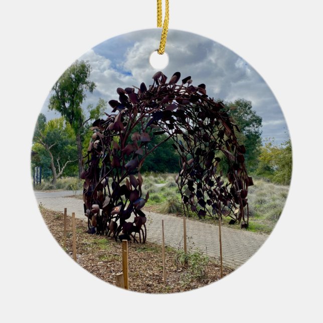 X.ITINERARIES: Shovel Gateway Ceramic Tree Decoration (Front)