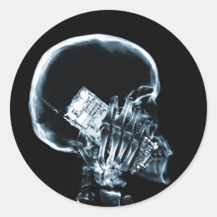 X-RAY SKELETON ON PHONE - BLUE CLASSIC ROUND STICKER