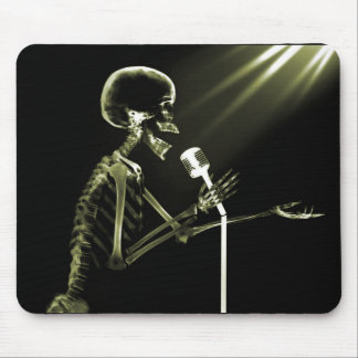 X-RAY SKELETON SINGING ON RETRO MIC - YELLOW MOUSE MAT