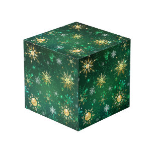 Xmas Golden Snowflakes on Green Background Cube