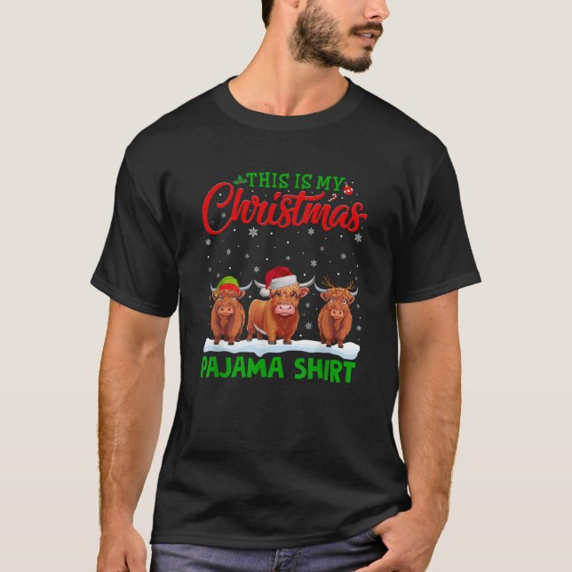 Xmas Santa Hat Reindeer Highland Cow Christmas Paj T-Shirt (Front)