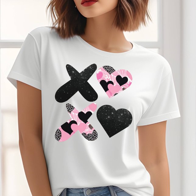 Xoxo Black and Pink Valentines Day T-shirt (Creator Uploaded)