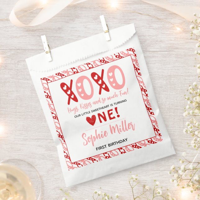 XOXO Hugs & Kisses Valentine's Day 1st Birthday Favour Bags (Clipped)